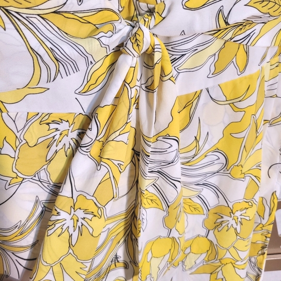 NWOT BAR111 Yellow Floral Print Maxi Halter Dress - Picture 5 of 14